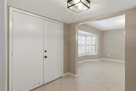 Casa en venta en Brandon, Florida, 4 dormitorios, 229 m2 № 2225469 - foto 3
