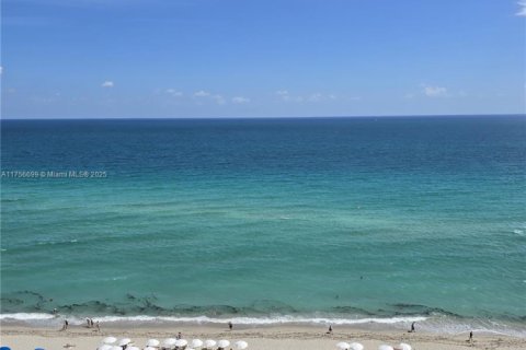 Copropriété à vendre à Sunny Isles Beach, Floride: 2 chambres, 111.58 m2 № 2260064 - photo 8