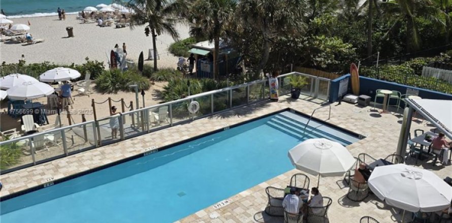 Condo à Sunny Isles Beach, Floride, 2 chambres  № 2260064
