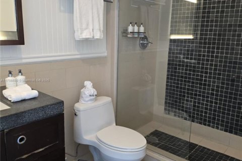 Copropriété à vendre à Sunny Isles Beach, Floride: 2 chambres, 111.58 m2 № 2260064 - photo 27