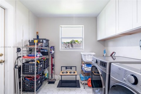 Купить виллу или дом в Купер-Сити, Флорида 2 спальни, 153.75м2, № 2066637 - фото 18