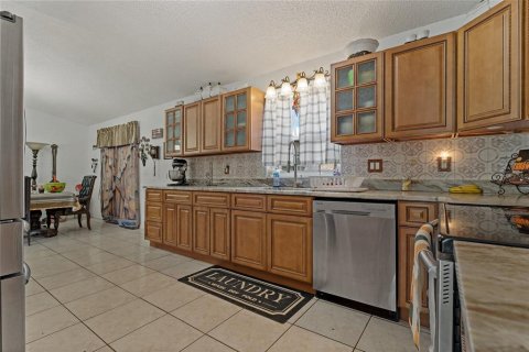 Casa en venta en Frostproof, Florida, 3 dormitorios, 146.6 m2 № 1537563 - foto 13