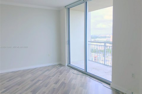 Copropriété à louer à Miami, Floride: 1 chambre, 61.04 m2 № 2076663 - photo 2