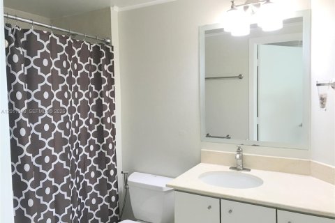 Copropriété à louer à Miami, Floride: 1 chambre, 61.04 m2 № 2076663 - photo 16