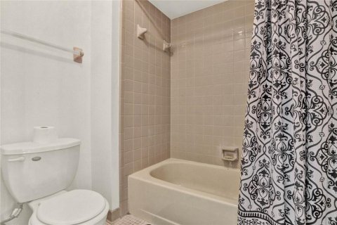 Casa en venta en Kissimmee, Florida, 3 dormitorios, 147.34 m2 № 1909823 - foto 26