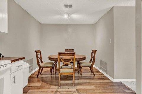 Casa en venta en Kissimmee, Florida, 3 dormitorios, 147.34 m2 № 1909823 - foto 14