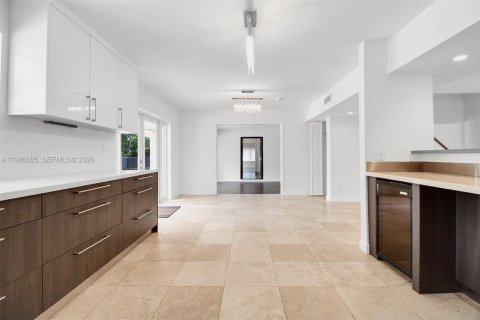 Villa ou maison à louer à Pinecrest, Floride: 6 chambres, 320.51 m2 № 2048230 - photo 20