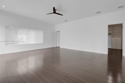 Villa ou maison à louer à Pinecrest, Floride: 6 chambres, 320.51 m2 № 2048230 - photo 29