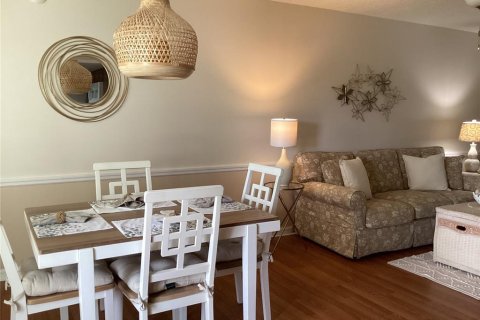 Copropriété à vendre à Tarpon Springs, Floride: 1 chambre, 62.15 m2 № 2156849 - photo 8