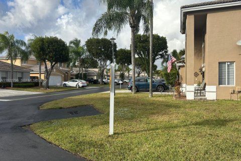 Villa ou maison à louer à Miami, Floride: 3 chambres, 136.01 m2 № 1982506 - photo 24