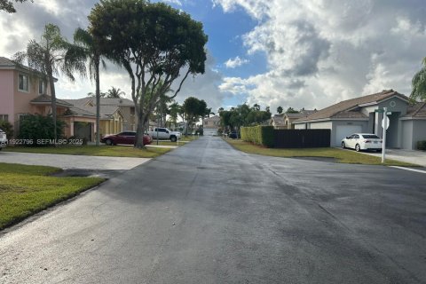 Villa ou maison à louer à Miami, Floride: 3 chambres, 136.01 m2 № 1982506 - photo 23
