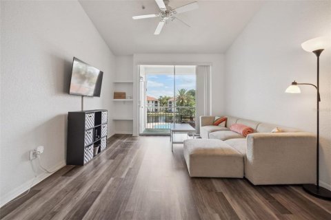 Condominio en venta en Orlando, Florida, 1 dormitorio, 62.43 m2 № 2200959 - foto 2