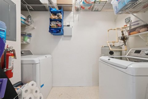 Condominio en venta en Orlando, Florida, 1 dormitorio, 62.43 m2 № 2200959 - foto 17