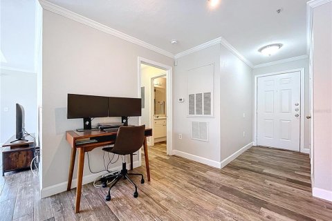 Condominio en venta en Tampa, Florida, 1 dormitorio, 68 m2 № 1679195 - foto 6