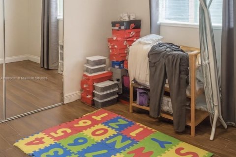 House in Lauderhill, Florida 4 bedrooms, 140.84 sq.m. № 1952265 - photo 25