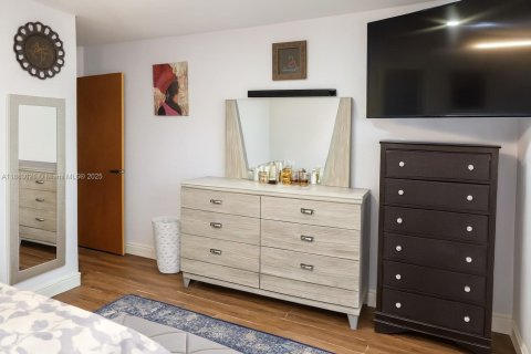 House in Lauderhill, Florida 4 bedrooms, 140.84 sq.m. № 1952265 - photo 19