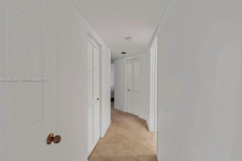 Condo in Boca Raton, Florida, 2 bedrooms  № 2002216 - photo 17