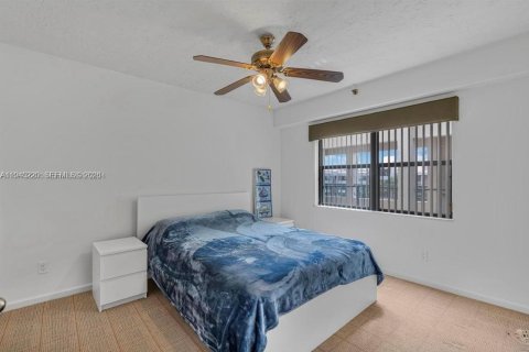 Condo in Boca Raton, Florida, 2 bedrooms  № 2002216 - photo 25