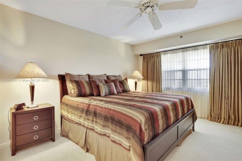 Купить кондоминиум в Помпано-Бич, Флорида 2 спальни, 112.97м2, № 2000012 - фото 24