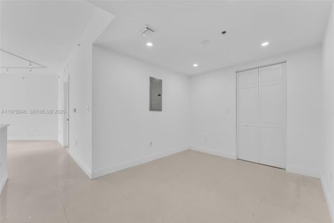 Appartement à louer à Miami, Floride: 2 chambres, 97.36 m2 № 2046307 - photo 13