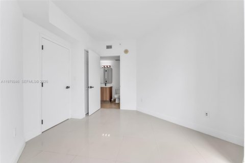 Appartement à louer à Miami, Floride: 2 chambres, 97.36 m2 № 2046307 - photo 21