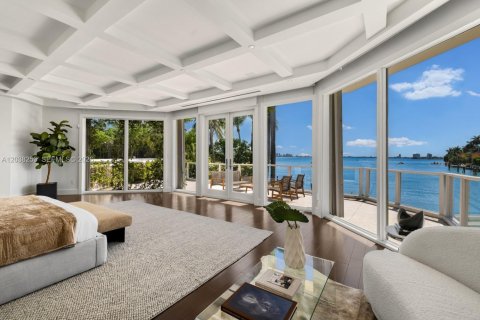 Casa en alquiler en Miami Beach, Florida, 6 dormitorios, 616.59 m2 № 2085887 - foto 18