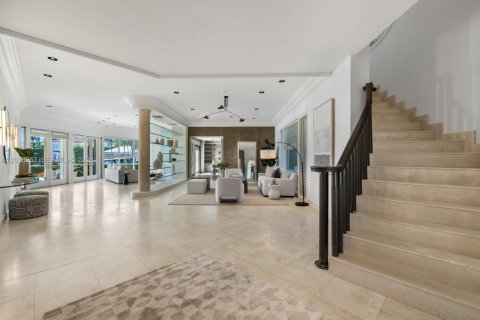 Casa en alquiler en Miami Beach, Florida, 6 dormitorios, 616.59 m2 № 2085887 - foto 15