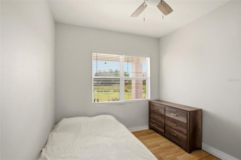 House in Myakka City, Florida 4 bedrooms, 214.79 sq.m. № 2214976 - photo 26