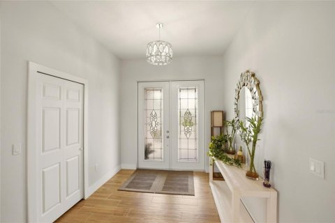 House in Myakka City, Florida 4 bedrooms, 214.79 sq.m. № 2214976 - photo 7