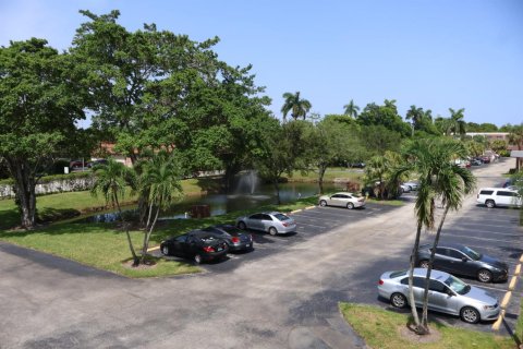 Condo in Davie, Florida, 3 bedrooms  № 2244503 - photo 15