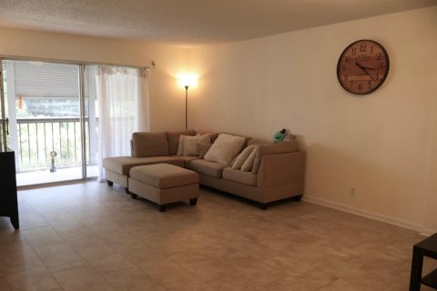 Condo in Davie, Florida, 3 bedrooms  № 2244503 - photo 2