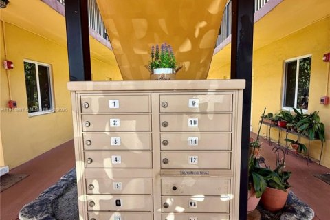 Снять в аренду кондоминиум в Холливуд, Флорида 1 спальня, 50.17м2, № 1972133 - фото 13