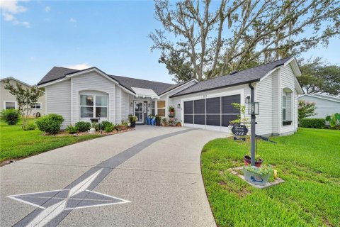 Villa ou maison à Lady Lake, Floride 2 chambres, 115.2 m2 № 2203746