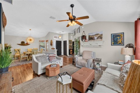Casa en venta en Lady Lake, Florida, 2 dormitorios, 115.2 m2 № 2203746 - foto 8
