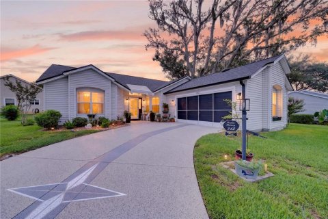 Casa en venta en Lady Lake, Florida, 2 dormitorios, 115.2 m2 № 2203746 - foto 2