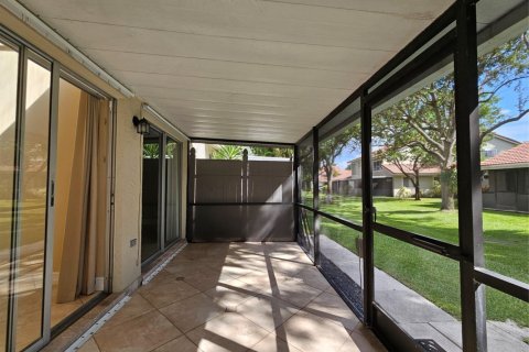 Casa en alquiler en Margate, Florida, 3 dormitorios, 128.76 m2 № 1187314 - foto 1