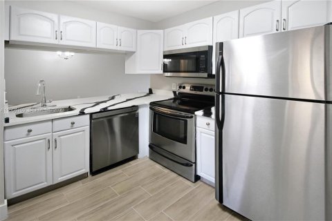Copropriété à louer à Coral Springs, Floride: 2 chambres, 96.99 m2 № 2433928 - photo 19