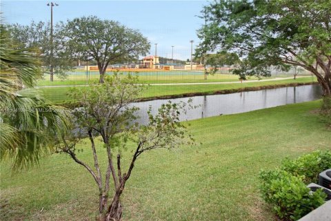 Copropriété à louer à Coral Springs, Floride: 2 chambres, 96.99 m2 № 2433928 - photo 27