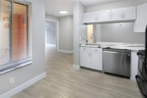 Copropriété à louer à Coral Springs, Floride: 2 chambres, 96.99 m2 № 2433928 - photo 15