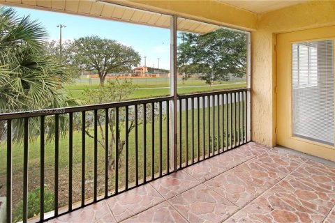 Copropriété à louer à Coral Springs, Floride: 2 chambres, 96.99 m2 № 2433928 - photo 26