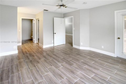 Copropriété à louer à Coral Springs, Floride: 2 chambres, 96.99 m2 № 2433928 - photo 10