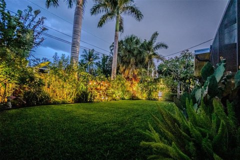 Casa en venta en Saint Petersburg, Florida, 3 dormitorios, 154.5 m2 № 2110321 - foto 24