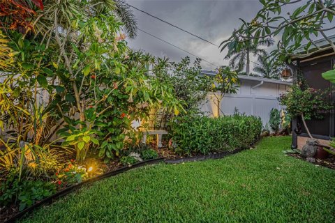 Casa en venta en Saint Petersburg, Florida, 3 dormitorios, 154.5 m2 № 2110321 - foto 26