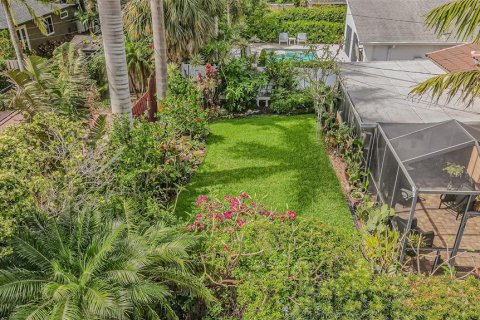 Casa en venta en Saint Petersburg, Florida, 3 dormitorios, 154.5 m2 № 2110321 - foto 6