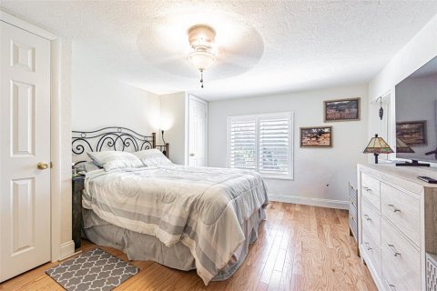 Casa en venta en Saint Petersburg, Florida, 3 dormitorios, 154.5 m2 № 2110321 - foto 20