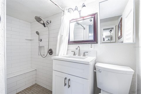 Casa en venta en Saint Petersburg, Florida, 3 dormitorios, 154.5 m2 № 2110321 - foto 22