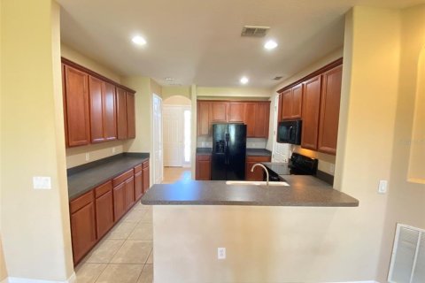 Townhouse in Orlando, Florida 4 bedrooms, 169.73 sq.m. № 2148966 - photo 5