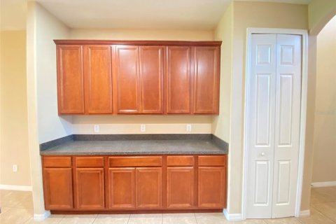 Townhouse in Orlando, Florida 4 bedrooms, 169.73 sq.m. № 2148966 - photo 4