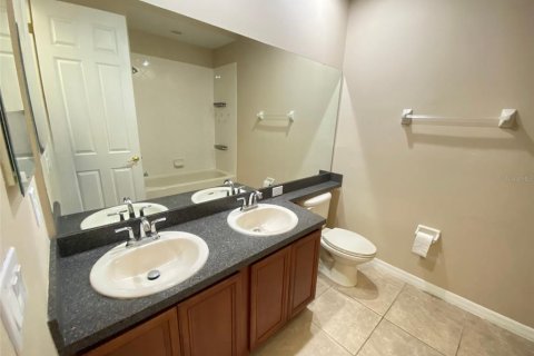 Townhouse in Orlando, Florida 4 bedrooms, 169.73 sq.m. № 2148966 - photo 23