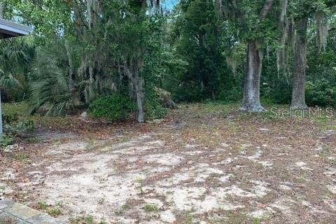 House in Spring Hill, Florida 3 bedrooms, 104.79 sq.m. № 2197064 - photo 23